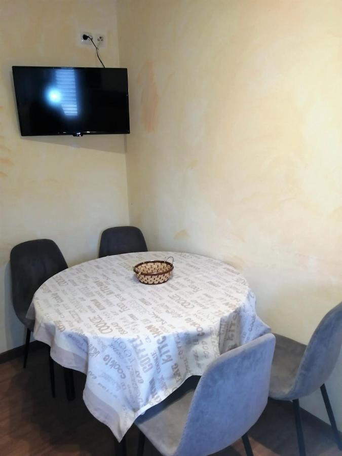 App Palcic K Apartment Novigrad  Luaran gambar