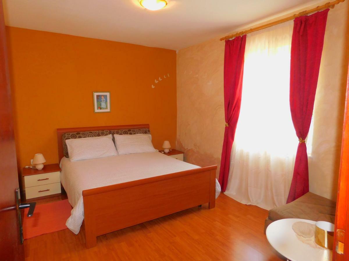 App Palcic K Apartment Novigrad  Luaran gambar